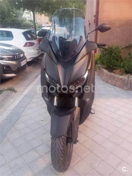 Yamaha XMAX 300 - Vista 7