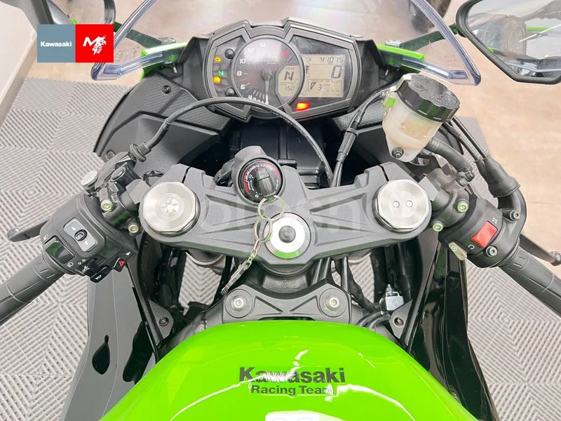 Kawasaki Ninja ZX-6R - Vista 10