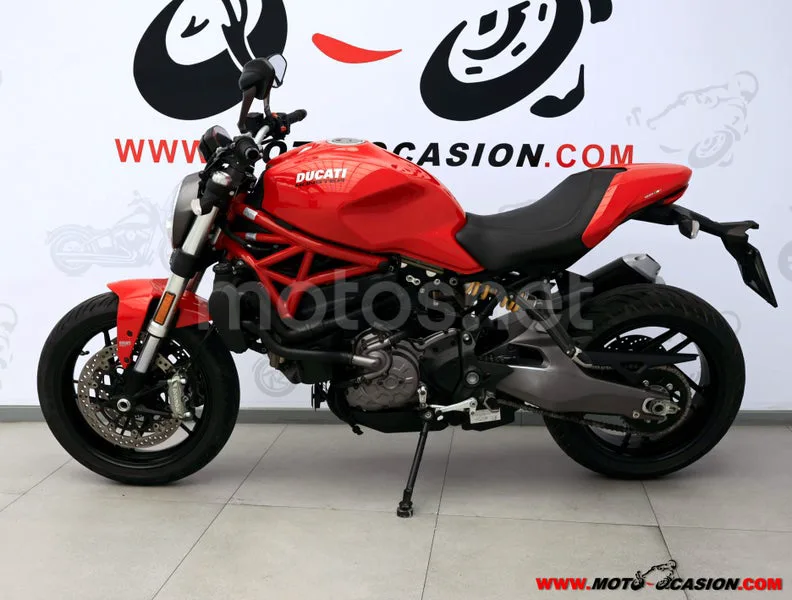 Ducati Monster 821 - Vista 7
