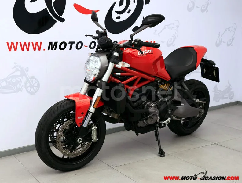 Ducati Monster 821 - Vista 8