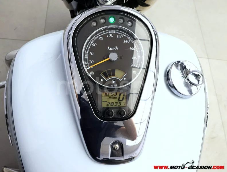 Suzuki Intruder C800 - Vista 6