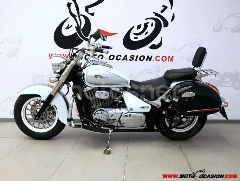 Suzuki Intruder C800 - Vista 7