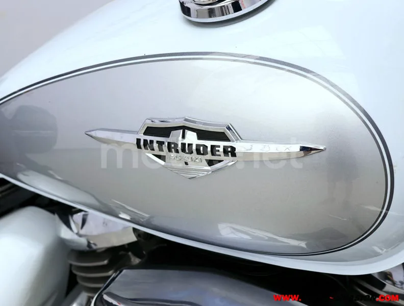 Suzuki Intruder C800 - Vista 9