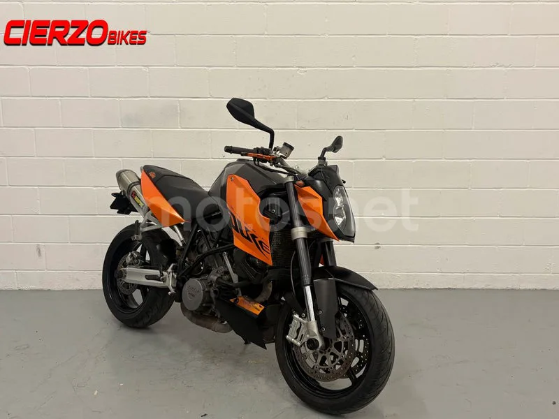 KTM 990 Super Duke - Vista 9