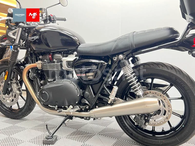 Triumph Speed Twin 900 - Vista 8