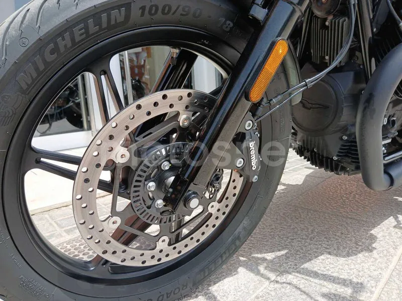Moto Guzzi V7 - Vista 15