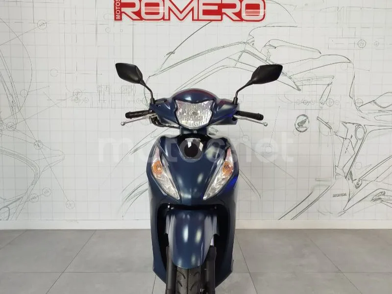 Honda Vision 110 - Vista 5