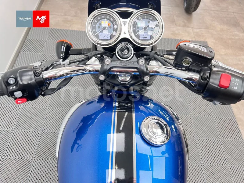 Triumph Bonneville T100 - Vista 9