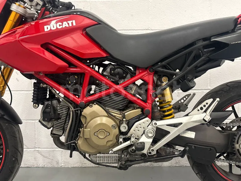 Ducati Hypermotard 1100 S - Vista 14