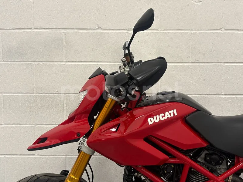 Ducati Hypermotard 1100 S - Vista 16