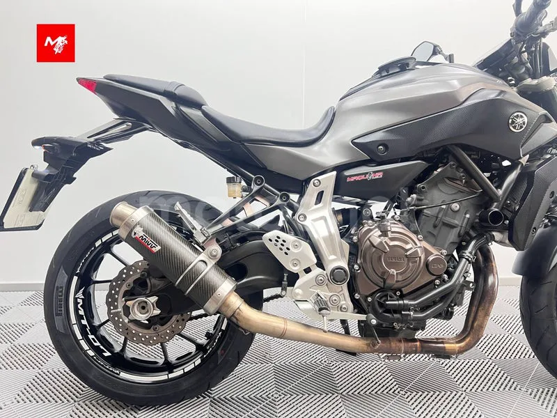 Yamaha MT-07 - Vista 4