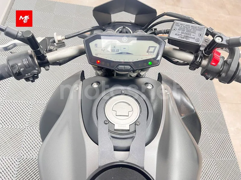 Yamaha MT-07 - Vista 10