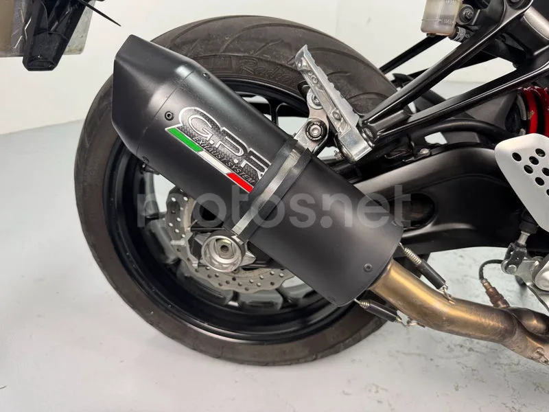 Yamaha MT-07 - Vista 18