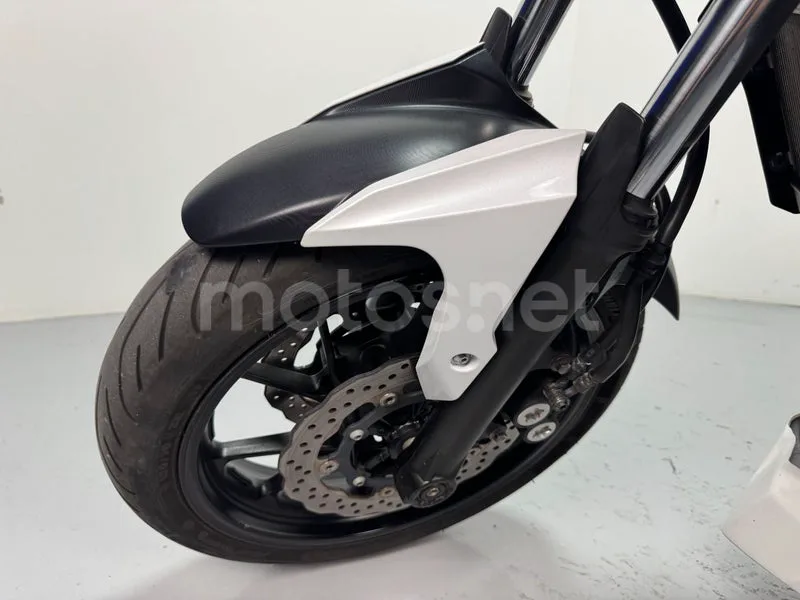 Yamaha MT-07 - Vista 7