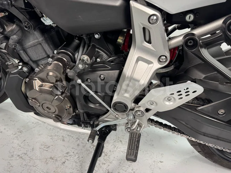 Yamaha MT-07 - Vista 10