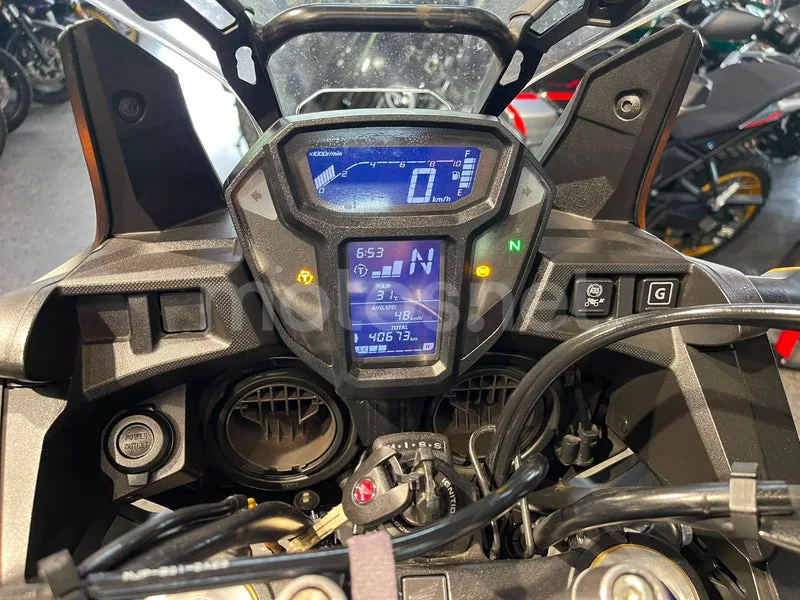 Honda CRF1000L Africa Twin - Vista 4