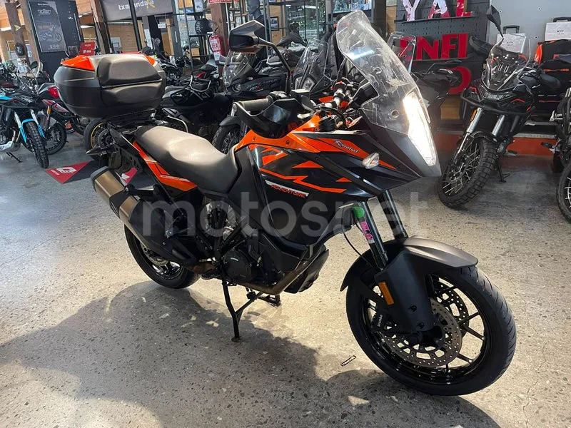 KTM 1090 Adventure - Vista 5