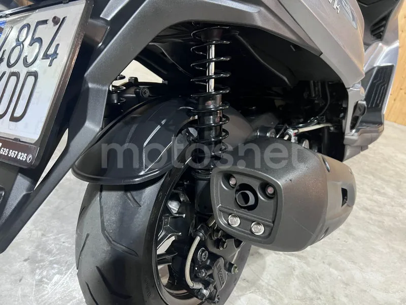 Kymco Grand Dink 125 - Vista 11