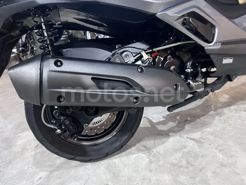 Kymco Grand Dink 125 - Vista 12