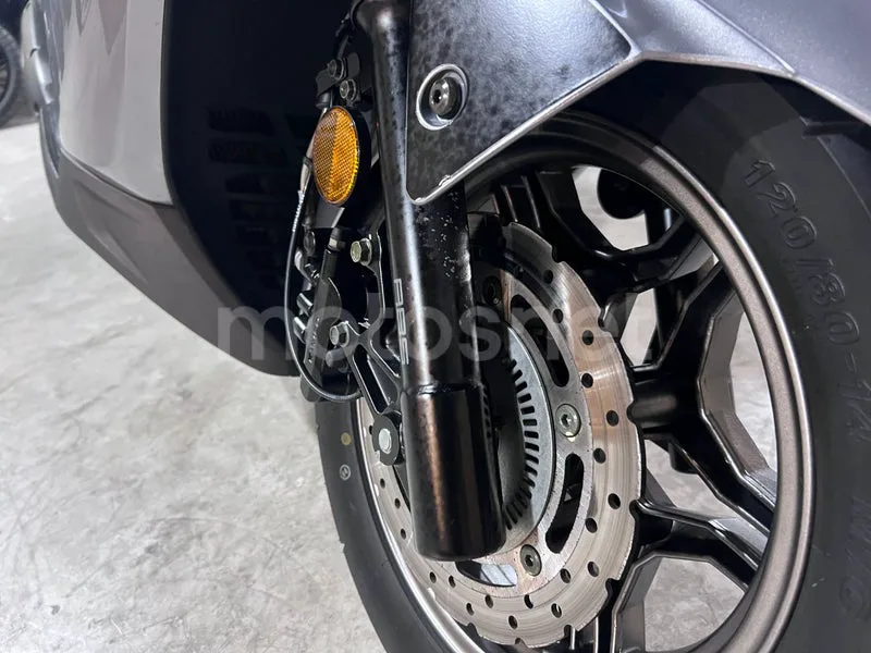 Kymco Grand Dink 125 - Vista 39