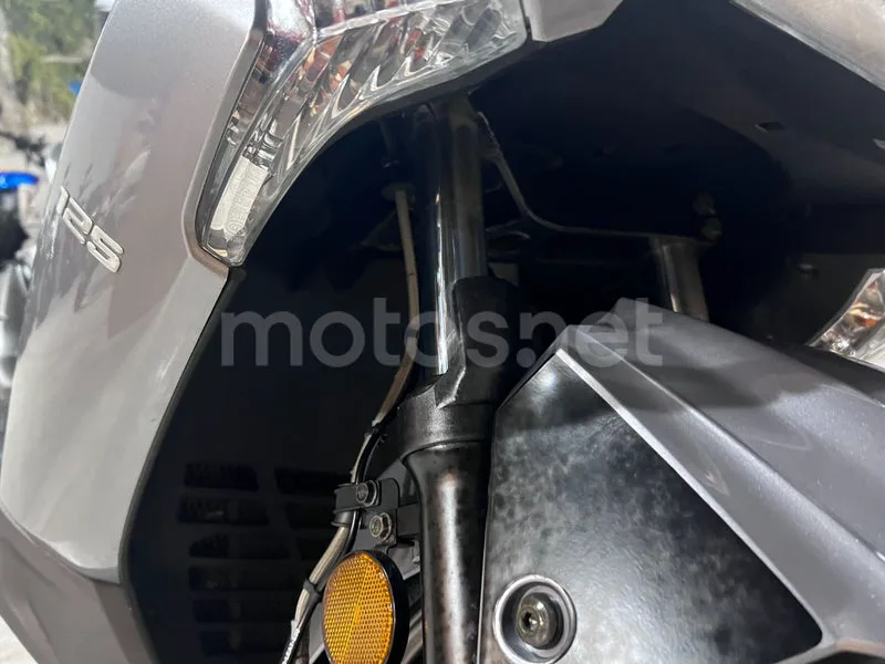 Kymco Grand Dink 125 - Vista 40