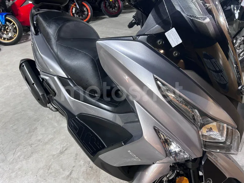 Kymco Grand Dink 125 - Vista 48