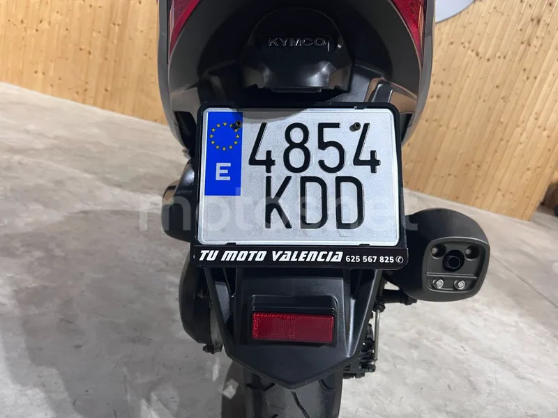 Kymco Grand Dink 125 - Vista 6