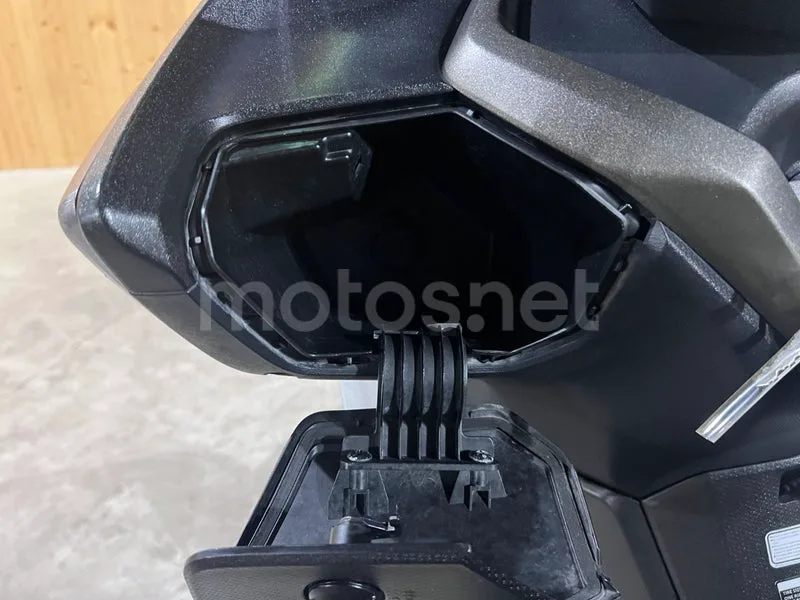Kymco Grand Dink 125 - Vista 51