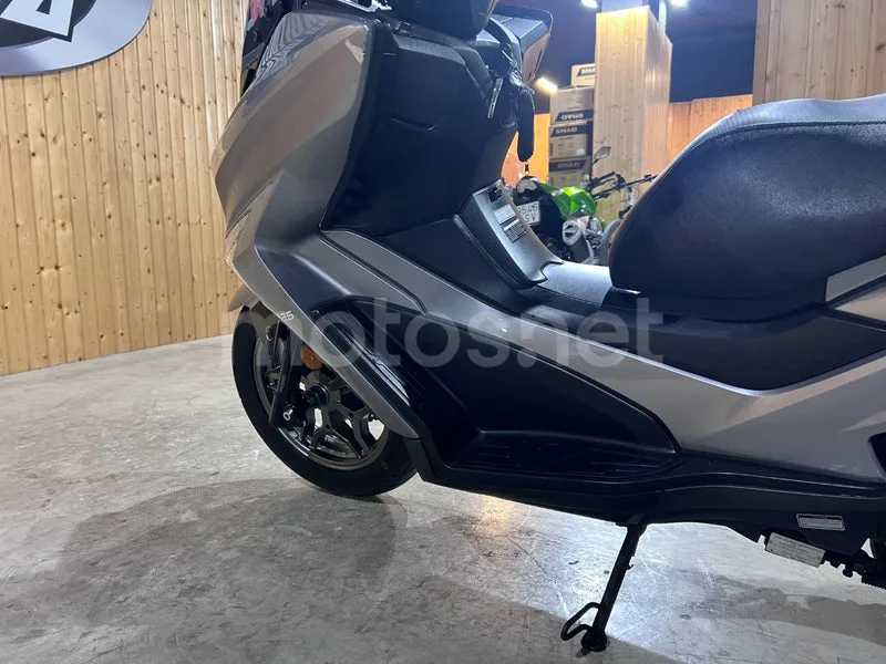 Kymco Grand Dink 125 - Vista 55