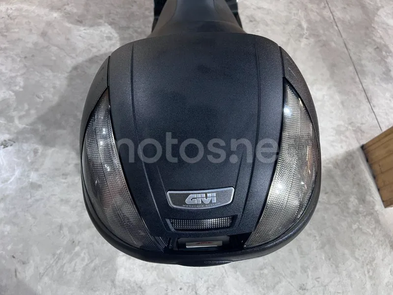 Kymco Grand Dink 125 - Vista 10