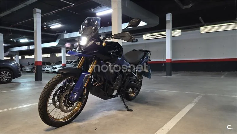 Suzuki V-Strom 800 - Vista 8