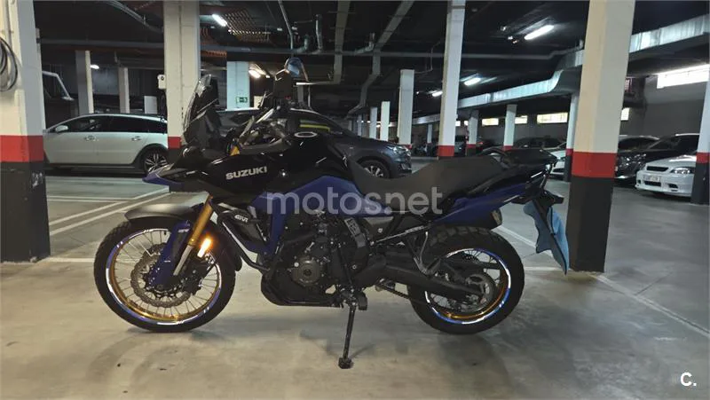 Suzuki V-Strom 800 - Vista 9