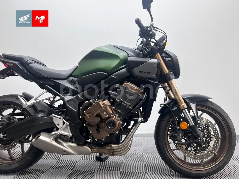 Honda CB650R - Vista 3