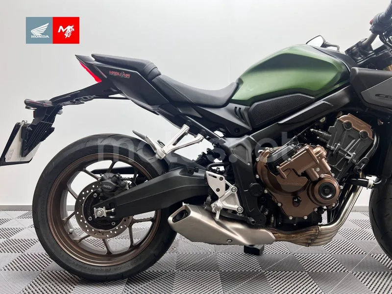Honda CB650R - Vista 4