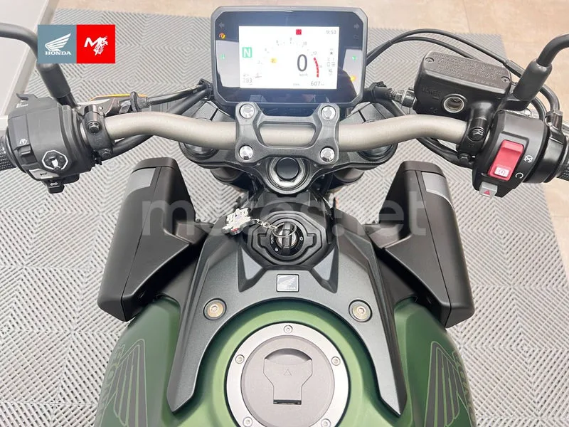 Honda CB650R - Vista 7