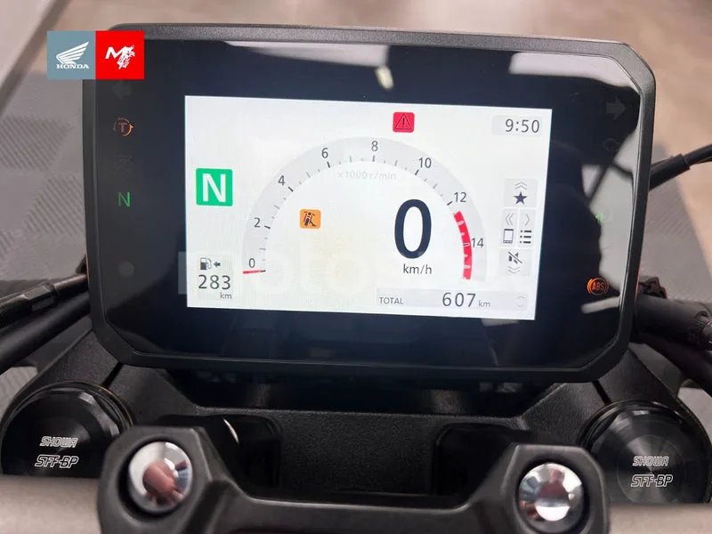 Honda CB650R - Vista 8
