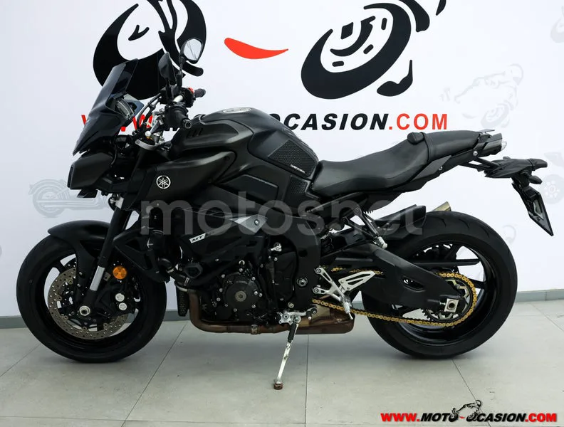 Yamaha MT-10 - Vista 7