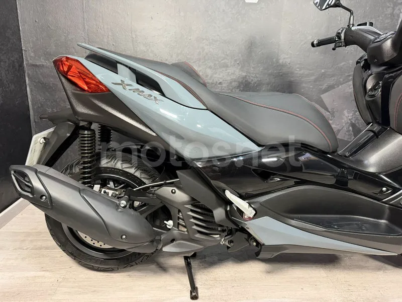 Yamaha XMAX 125 - Vista 12