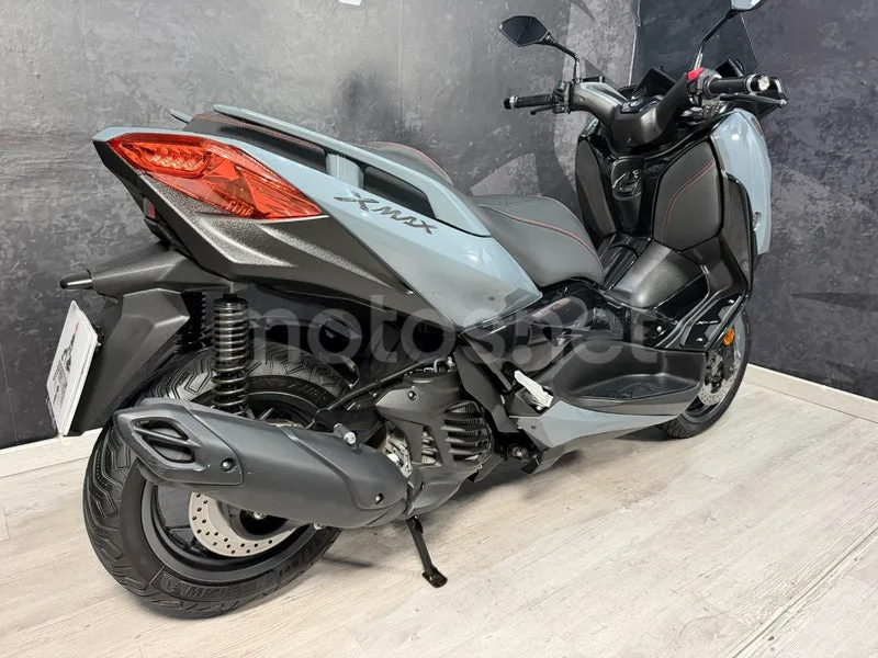Yamaha XMAX 125 - Vista 8