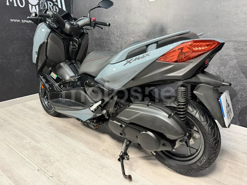 Yamaha XMAX 125 - Vista 9