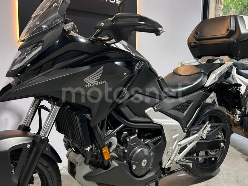 Honda NC750X - Vista 5