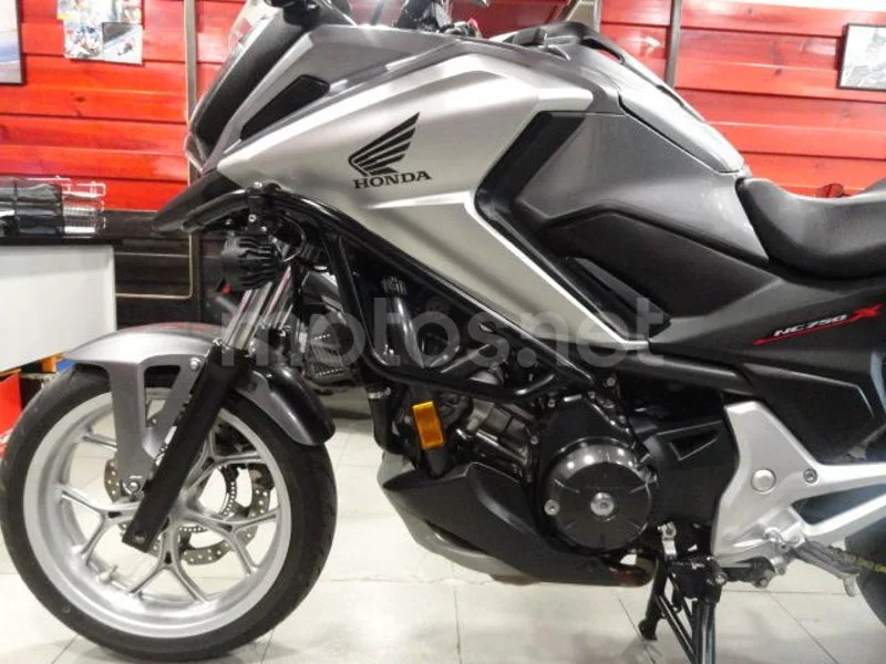 Honda NC750X - Vista 6