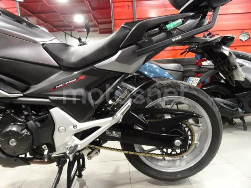 Honda NC750X - Vista 7