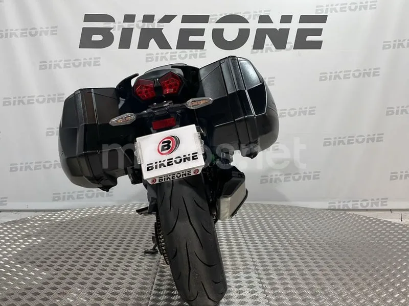 Kawasaki Ninja H2 - Vista 8