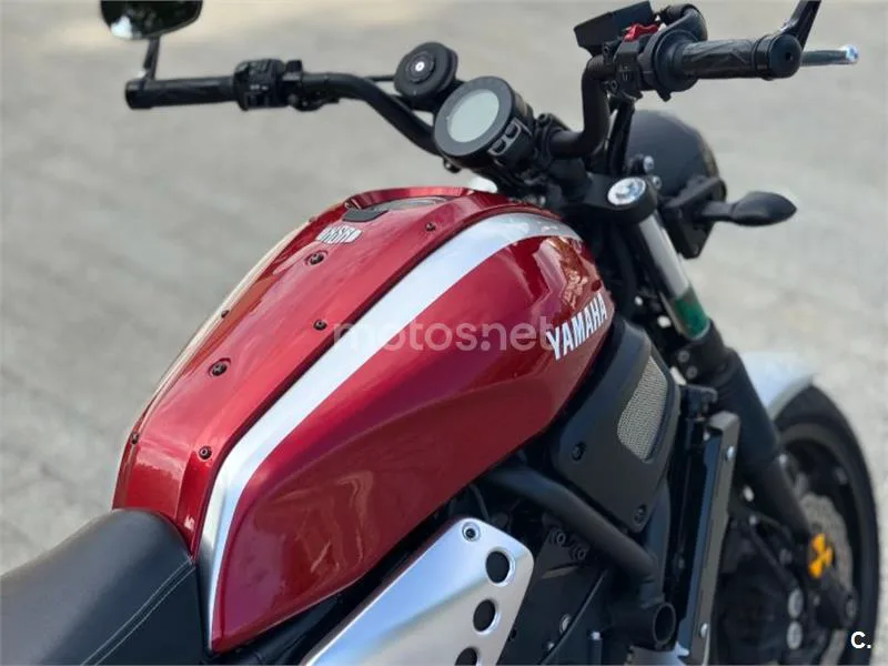 Yamaha XSR700 - Vista 5