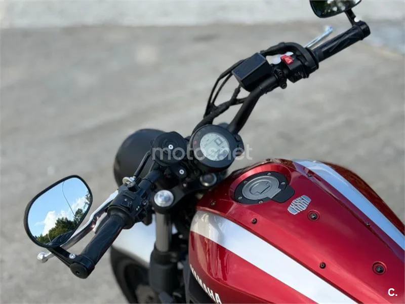 Yamaha XSR700 - Vista 6