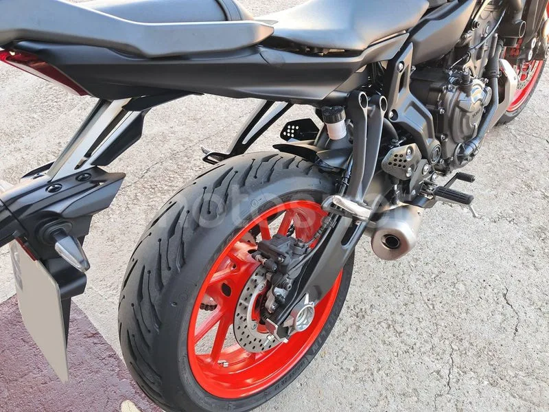 Yamaha MT-07 - Vista 6