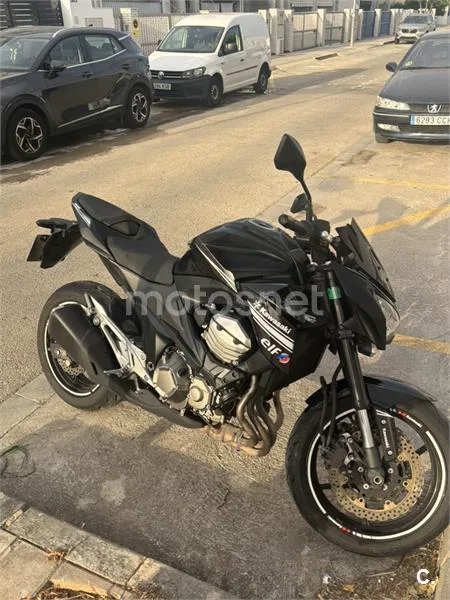 Kawasaki Z800 - Vista 5