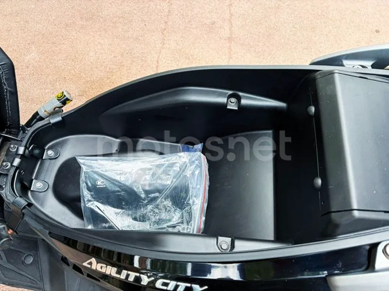 Kymco Agility City 125 - Vista 6