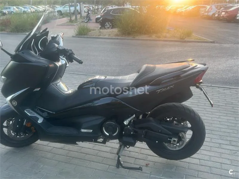 Yamaha TMAX 530 - Vista 4